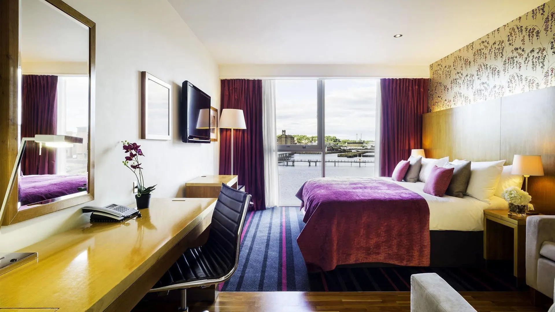 ****  Apex City Quay Hotel & Spa Dundee Storbritannien